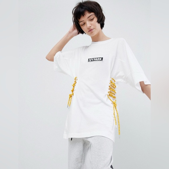 ⭐️ NWT Ivy Park White Lace-Up Sides Football Tee Shirt SMALL - Picture 1 of 11